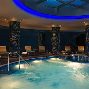 Otel Renaissance, İzmir